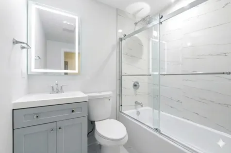 6337 North Oakley Avenue Chicago IL 60659