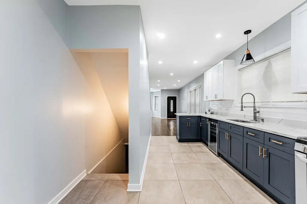 12238 South Yale Avenue Chicago IL 60628