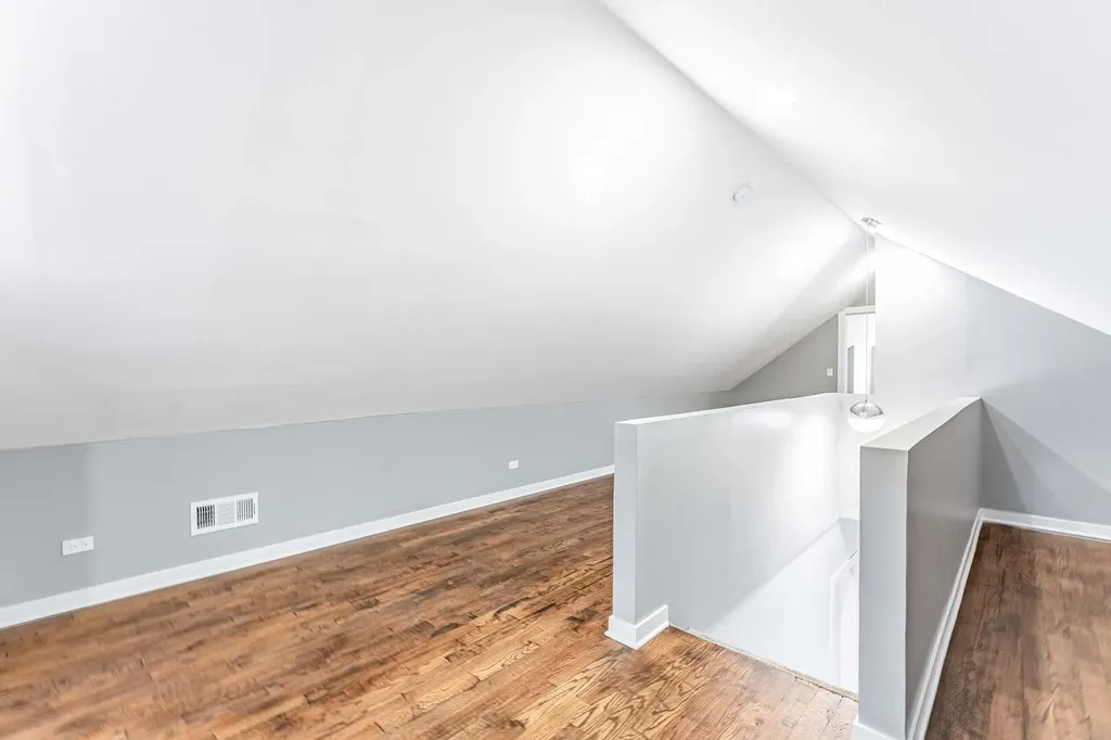 12238 South Yale Avenue Chicago IL 60628