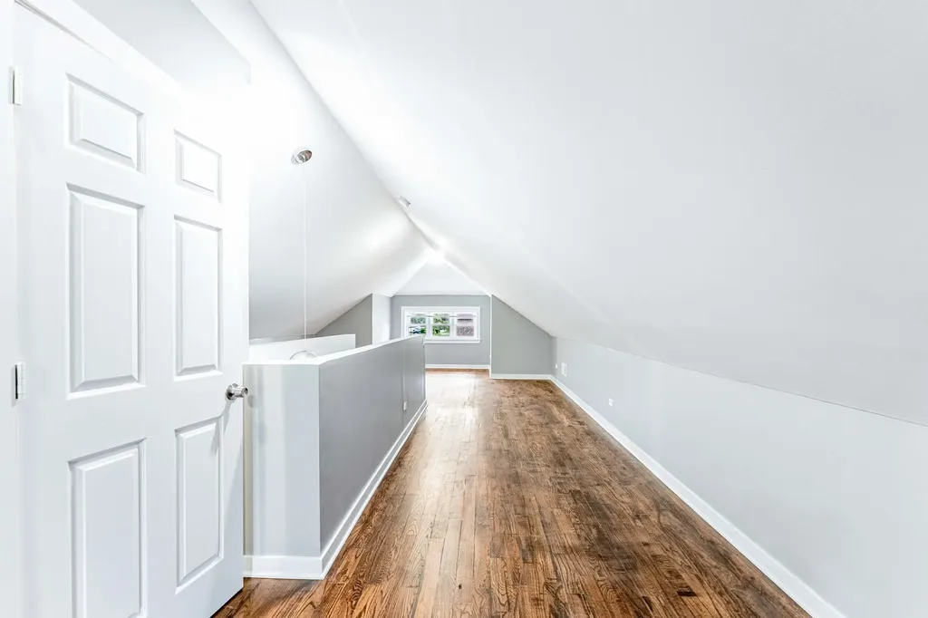 12238 South Yale Avenue Chicago IL 60628