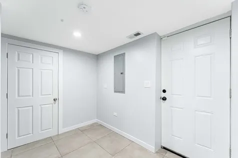 12238 South Yale Avenue Chicago IL 60628