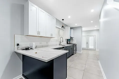 12238 South Yale Avenue Chicago IL 60628