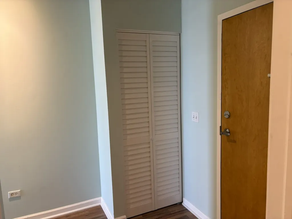 1122 West Catalpa Avenue Chicago IL 60640