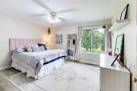 515 Grand Meadow Lane Mchenry IL 60051
