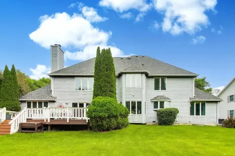515 Grand Meadow Lane Mchenry IL 60051