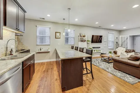 1818 West Superior Street Chicago IL 60622