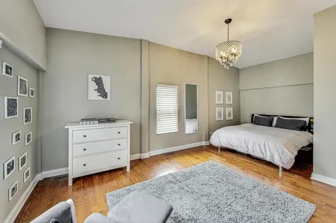 1818 West Superior Street Chicago IL 60622