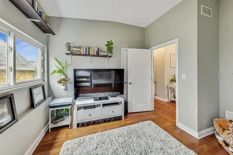 1818 West Superior Street Chicago IL 60622