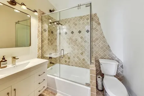 1818 West Superior Street Chicago IL 60622