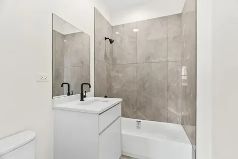 4316 South Michigan Avenue Chicago IL 60653