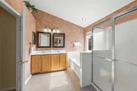 450 Raintree Drive Oswego IL 60543