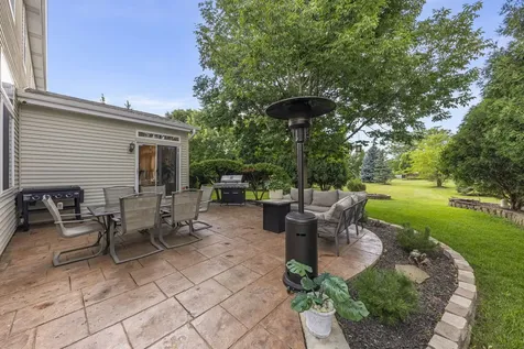 450 Raintree Drive Oswego IL 60543