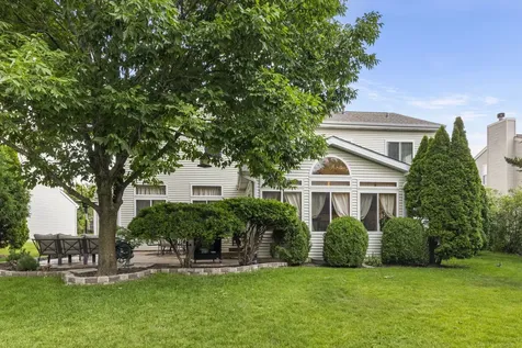 450 Raintree Drive Oswego IL 60543