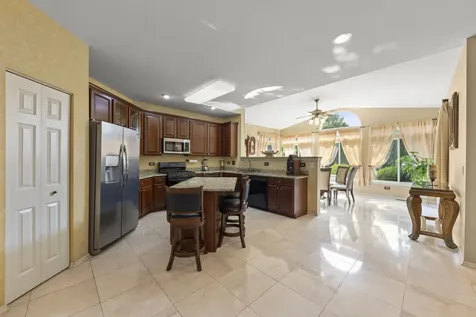 450 Raintree Drive Oswego IL 60543