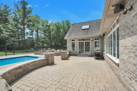 1749 Bittersweet Drive St. Anne IL 60964