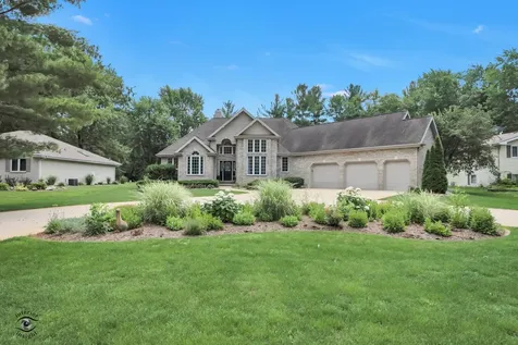 1749 Bittersweet Drive St. Anne IL 60964