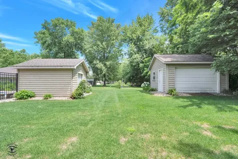 1749 Bittersweet Drive St. Anne IL 60964