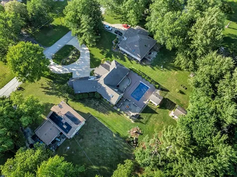 1749 Bittersweet Drive St. Anne IL 60964
