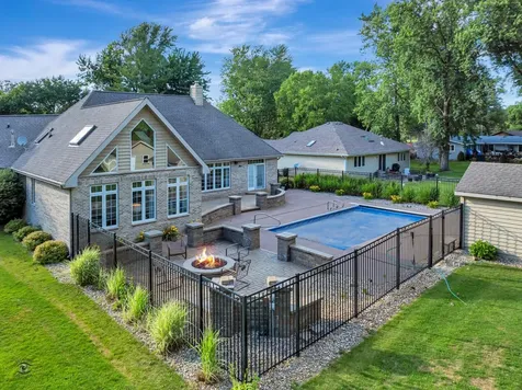 1749 Bittersweet Drive St. Anne IL 60964