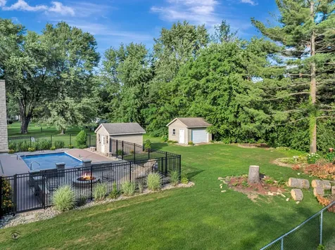 1749 Bittersweet Drive St. Anne IL 60964