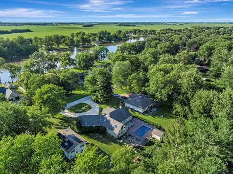 1749 Bittersweet Drive St. Anne IL 60964