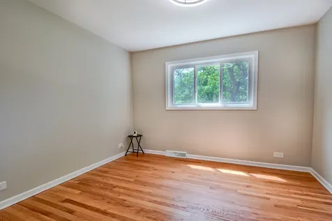 104 East Louis Avenue Lake Forest IL 60045