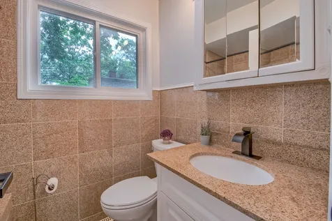104 East Louis Avenue Lake Forest IL 60045