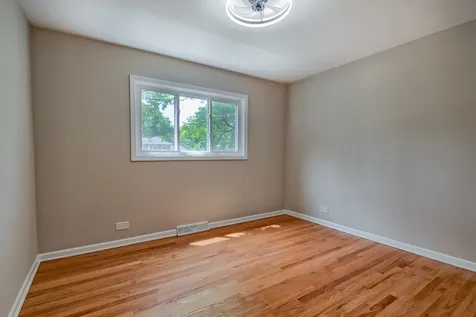 104 East Louis Avenue Lake Forest IL 60045