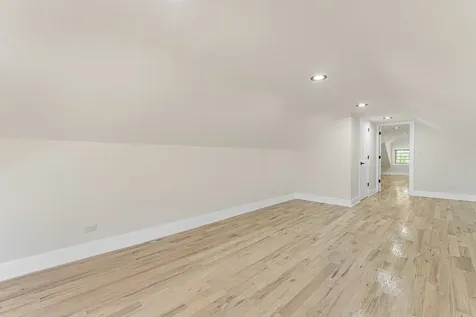 5218 West 55th Street Chicago IL 60638