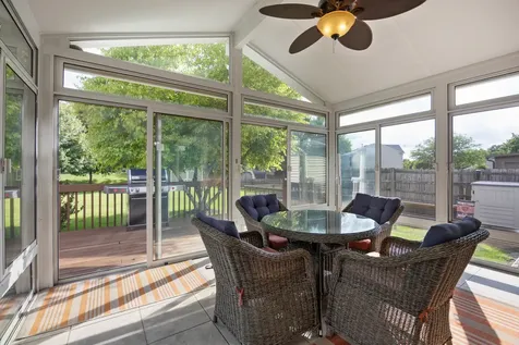 1549 Sawgrass Court Elgin IL 60123