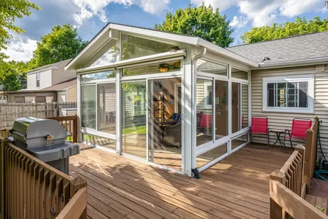 1549 Sawgrass Court Elgin IL 60123