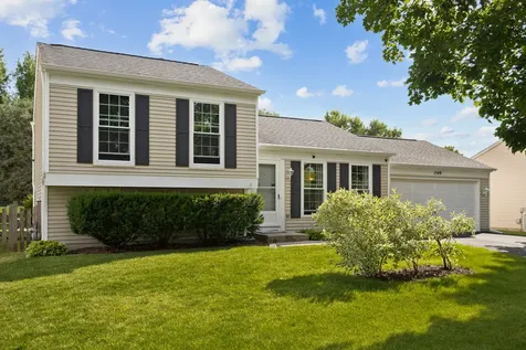 1549 Sawgrass Court Elgin IL 60123