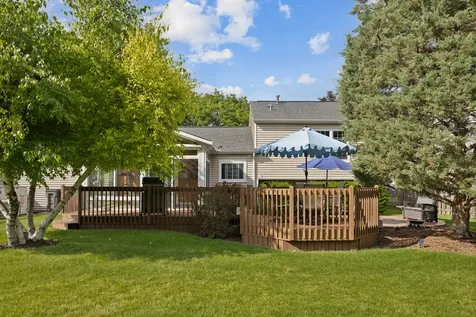 1549 Sawgrass Court Elgin IL 60123