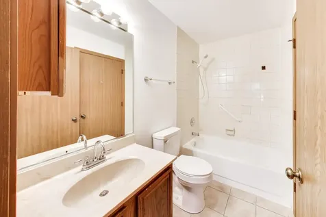 362 Chaparral Circle Elgin IL 60120