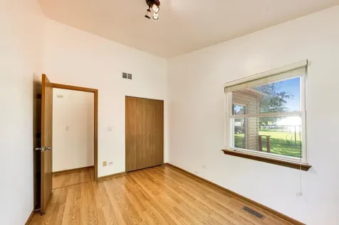 362 Chaparral Circle Elgin IL 60120