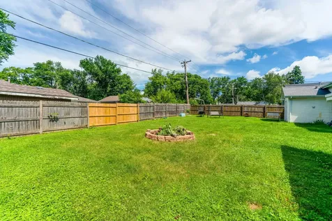423 Lily Lane Lakemoor IL 60051