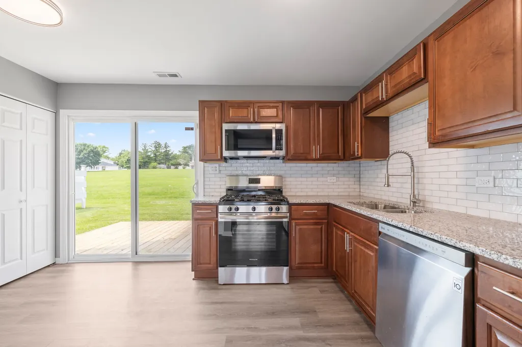 462 Degas Circle Bolingbrook IL 60440