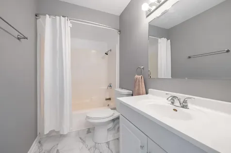 462 Degas Circle Bolingbrook IL 60440