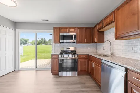 462 Degas Circle Bolingbrook IL 60440
