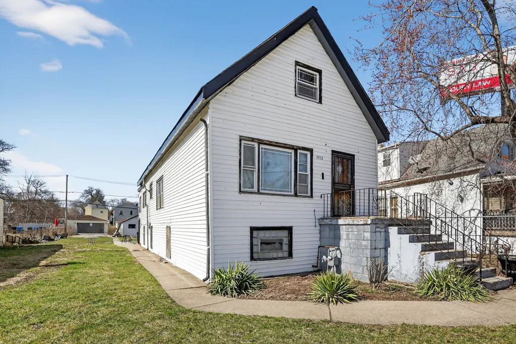 9952 South Vincennes Avenue Chicago IL 60643