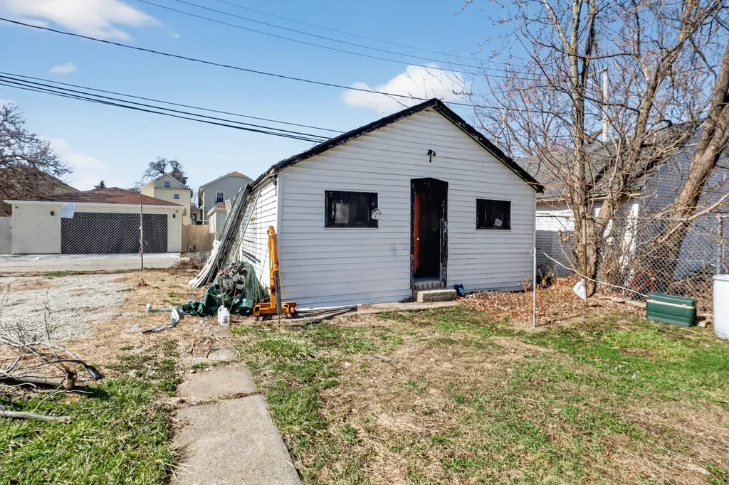 9952 South Vincennes Avenue Chicago IL 60643