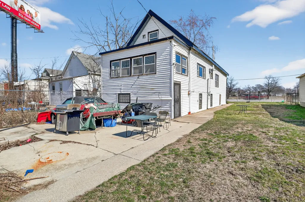 9952 South Vincennes Avenue Chicago IL 60643