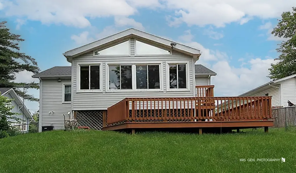 26145 West Lake Avenue Antioch IL 60002