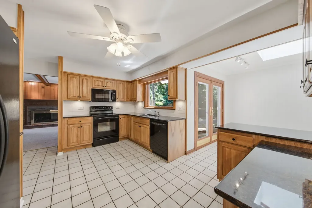 1065 Barneswood Drive Downers Grove IL 60515
