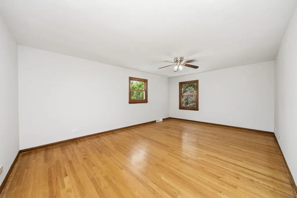 1065 Barneswood Drive Downers Grove IL 60515