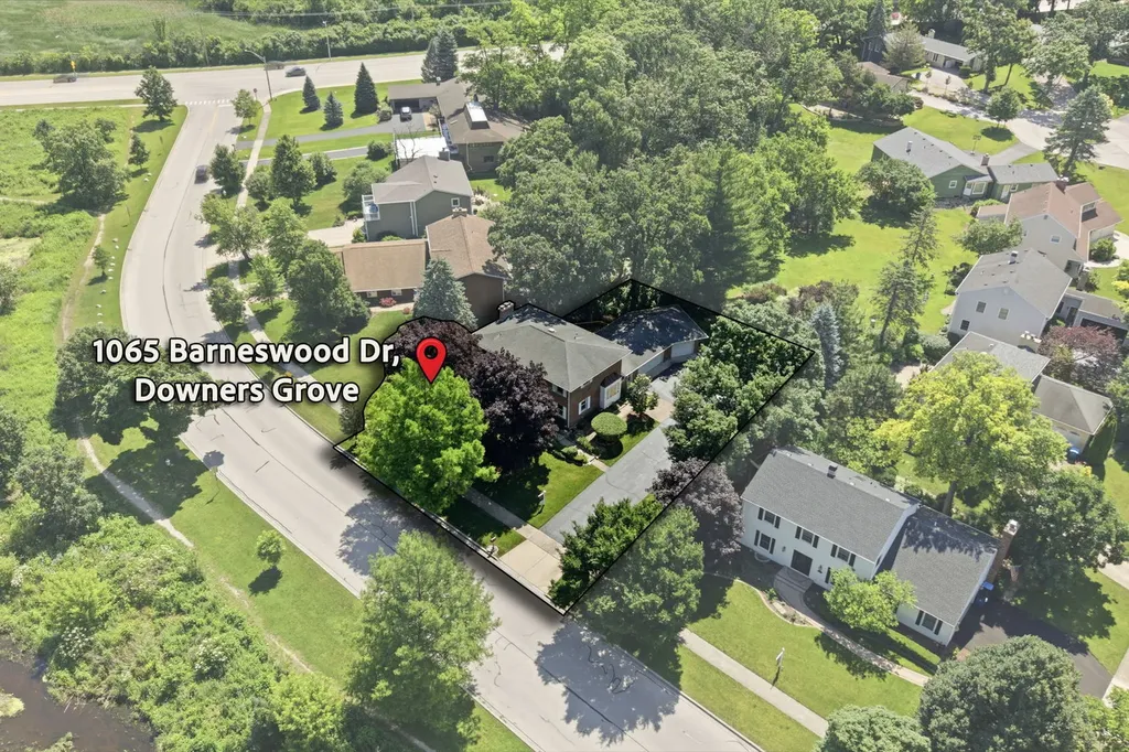 1065 Barneswood Drive Downers Grove IL 60515