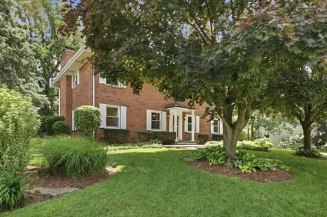 1065 Barneswood Drive Downers Grove IL 60515
