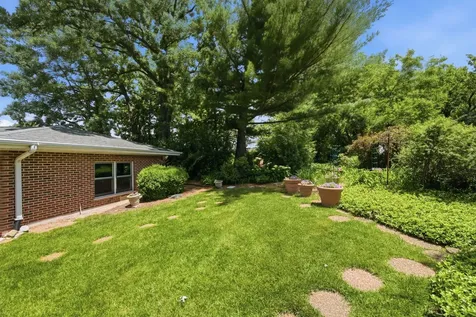 1065 Barneswood Drive Downers Grove IL 60515