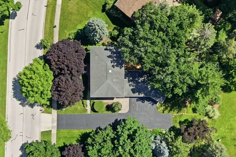 1065 Barneswood Drive Downers Grove IL 60515