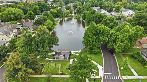 1065 Barneswood Drive Downers Grove IL 60515